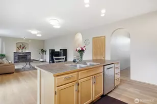 261 Bremerton Ave NE, Renton, WA 98059 - Photo 16