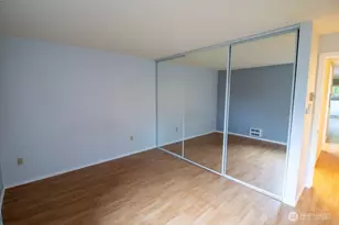 8800 20th Ave NE, Seattle, WA 98115 - Photo 8