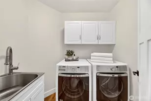 24861 NE 1st Pl, Sammamish, WA 98074 - Photo 20