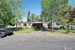4379 Jackie Dr NE, Moses Lake, WA 98837 - Photo 4