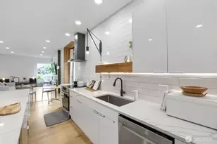 1608 N 50th St, Seattle, WA 98103 - Photo 12