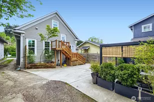 1608 N 50th St, Seattle, WA 98103 - Photo 2