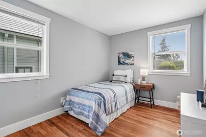 7313 25th Avenue NW, Seattle, WA 98117 - Photo 14