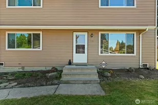 13021 SE 206th Pl, Kent, WA 98031 - Photo 4