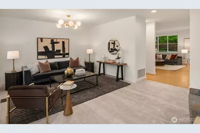 7601 39th Avenue S, Seattle, WA 98118 - Photo 2