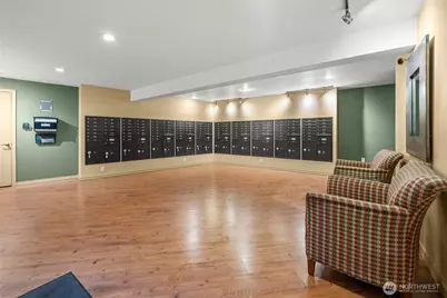 700 Front Street S #E102, Issaquah, WA 98027 - Photo 16