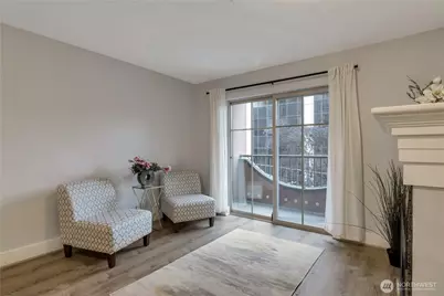123 Queen Anne N #301, Seattle, WA 98109 - Photo 2
