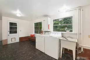 1529 NE 107th St, Seattle, WA 98125 - Photo 24