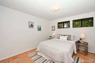 1529 NE 107th St, Seattle, WA 98125 - Photo 12