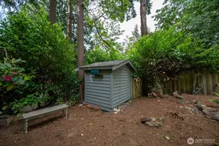 1529 NE 107th St, Seattle, WA 98125 - Photo 38