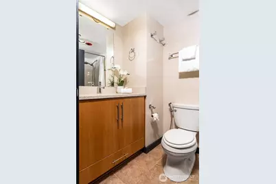401 9th Avenue N #112, Seattle, WA 98109 - Photo 24