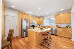 2055 Larchmount Dr NE, Issaquah, WA 98029 - Photo 12