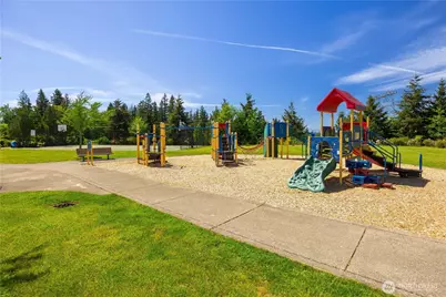 2055 Larchmount Drive NE, Issaquah, WA 98029 - Photo 30