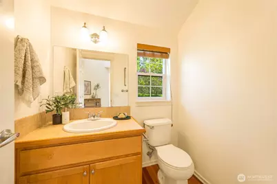 2055 Larchmount Drive NE, Issaquah, WA 98029 - Photo 24