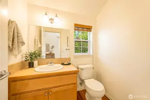 2055 Larchmount Dr NE, Issaquah, WA 98029 - Photo 24