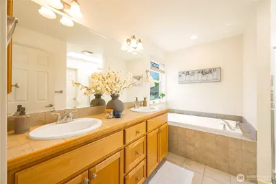 2055 Larchmount Drive NE, Issaquah, WA 98029 - Photo 20