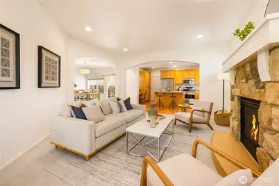2055 Larchmount Drive NE, Issaquah, WA 98029 - Photo 8