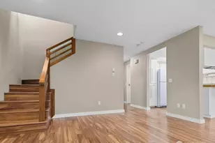19203 40th Ave W, Lynnwood, WA 98036 - Photo 2