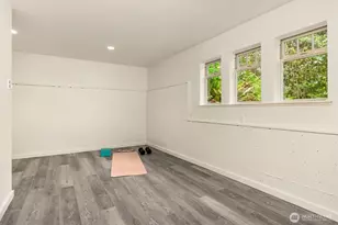 14864 Sivertson Rd NE, Bainbridge Island, WA 98110 - Photo 30