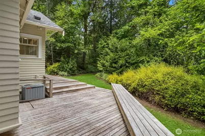14864 Sivertson Road NE, Bainbridge Island, WA 98110 - Photo 28