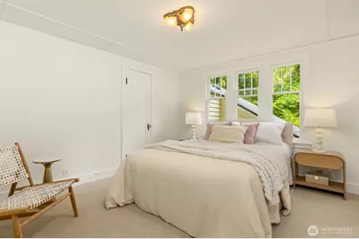14864 Sivertson Road NE, Bainbridge Island, WA 98110 - Photo 22
