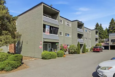 236 S 152nd Street #303, Burien, WA 98148 - Photo 2