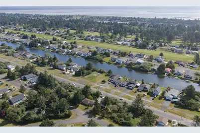248 NW Ensign Avenue, Ocean Shores, WA 98569 - Photo 34