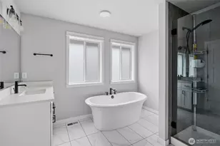 12811 186th Ave E, Bonney Lake, WA 98391 - Photo 14