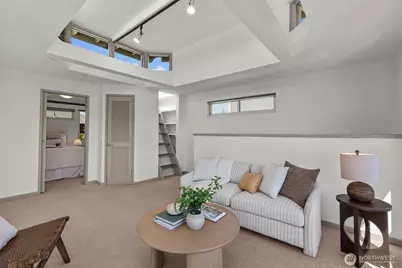 2025 Fairview Avenue E #E, Seattle, WA 98102 - Photo 6