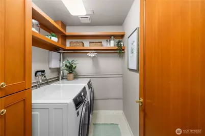 3813 W Mercer Way, Mercer Island, WA 98040 - Photo 20