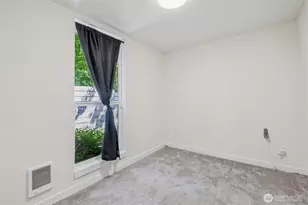 12006 31st Ave NE, Seattle, WA 98125 - Photo 8