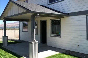 1729 Danny Boy Ln, Wenatchee, WA 98801 - Photo 4