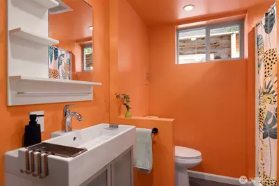 8317 Duncan Avenue S, Seattle, WA 98118 - Photo 34