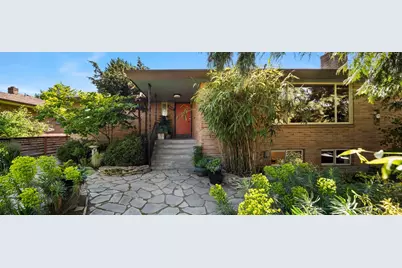 8317 Duncan Avenue S, Seattle, WA 98118 - Photo 4