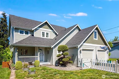203 3rd Street NE, Yelm, WA 98597 - Photo 2