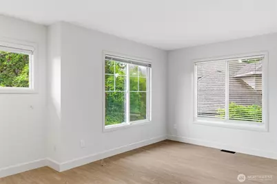 4455 163rd Place SE, Bellevue, WA 98006 - Photo 34