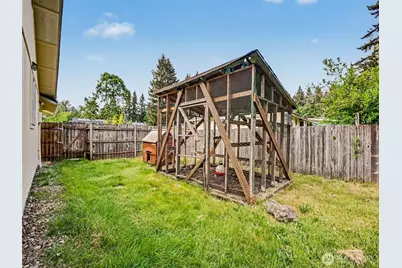 444 Volesky Drive SE, Rainier, WA 98576 - Photo 28