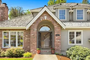 4649 225th Ave SE, Sammamish, WA 98075 - Photo 4