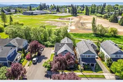 718 Glen Avenue, Snohomish, WA 98290 - Photo 2