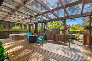 18320 Corliss Ave N, Shoreline, WA 98133 - Photo 4
