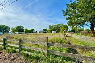 7566 Rainier Rd NE, Moses Lake, WA 98837 - Photo 1
