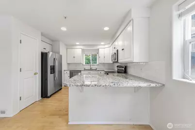 3980 129th Place SE #B203, Bellevue, WA 98006 - Photo 6
