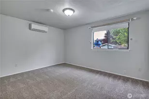 1705 S 88th St, Tacoma, WA 98444 - Photo 8