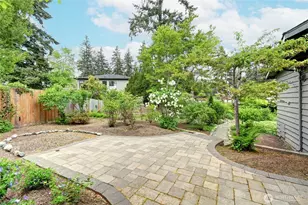2430 155th Pl SE, Bellevue, WA 98007 - Photo 14