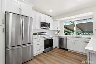 16559 SE 45th Pl, Bellevue, WA 98006 - Photo 12