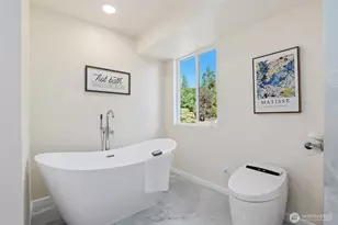 16559 SE 45th Pl, Bellevue, WA 98006 - Photo 18