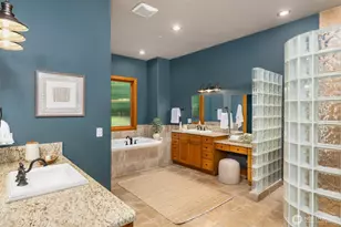 5976 NE Whitmore Way, Bainbridge Island, WA 98110 - Photo 26