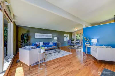 2102 N 171st Street, Shoreline, WA 98133 - Photo 2