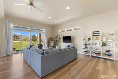 9234 Canyon Drive NW #C10, Quincy, WA 98848 - Photo 4