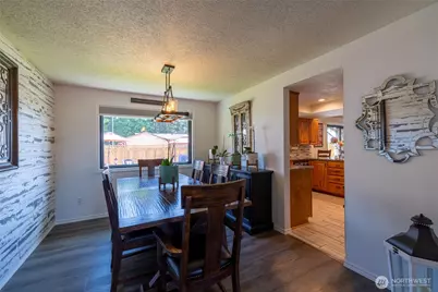 137 Sunnyside Drive, Centralia, WA 98531 - Photo 8